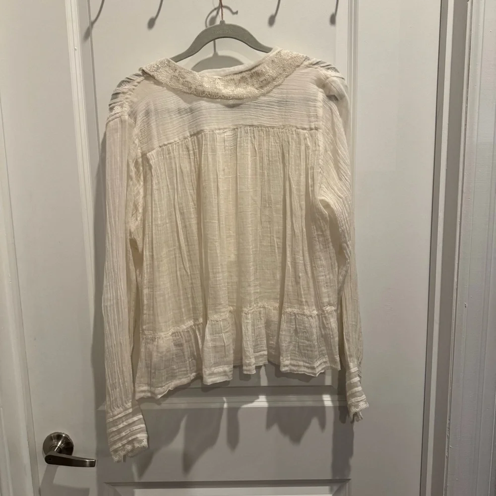FP 1 Elodie Elegant Cream Button-Down Blouse - Picture 4 of 5